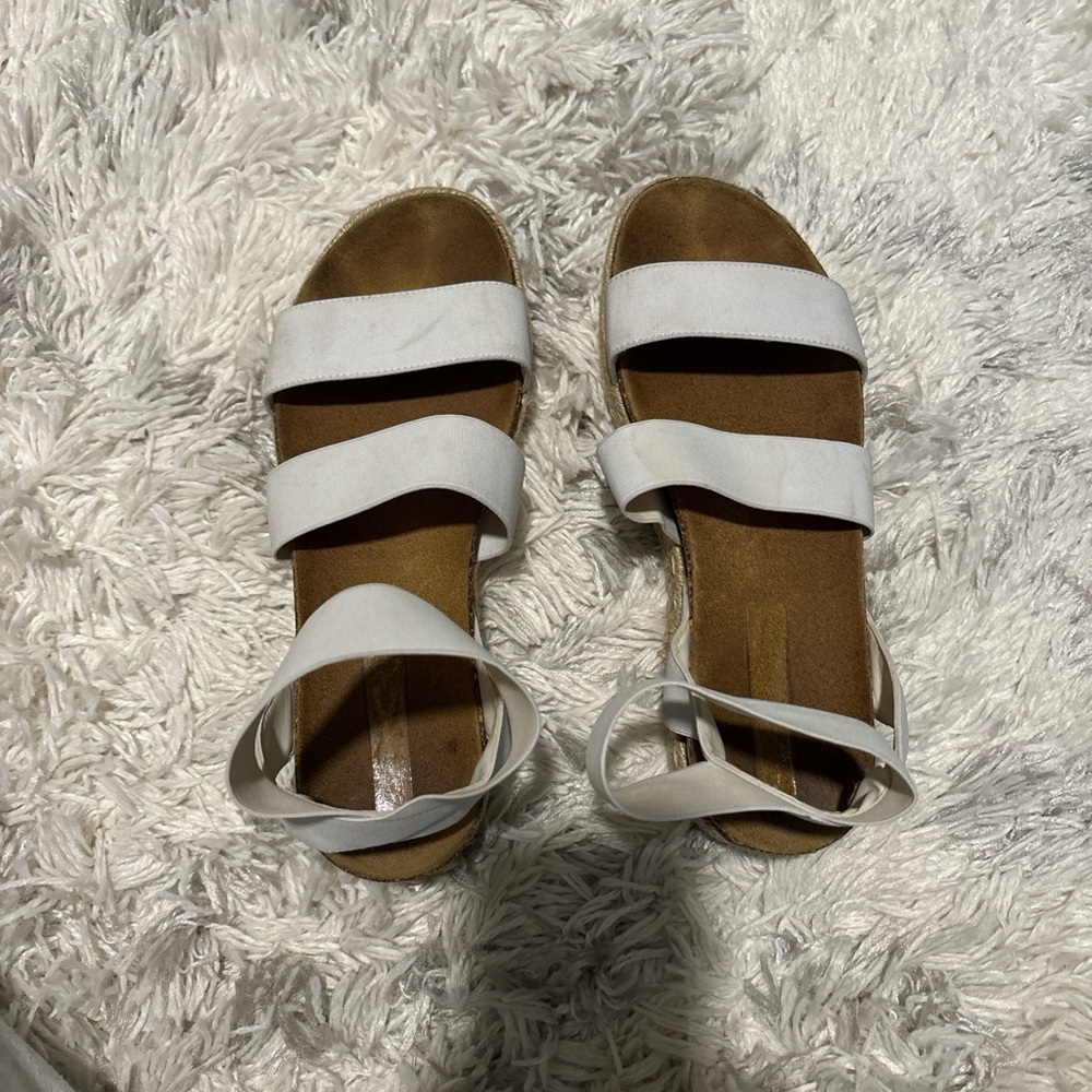 Steve Madden White and Brown Sandals with Ankle Strap